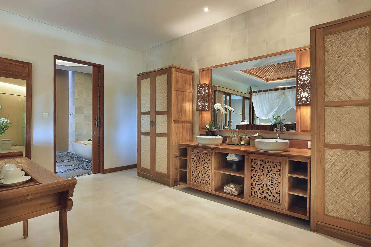 Suite Spa Bath 3