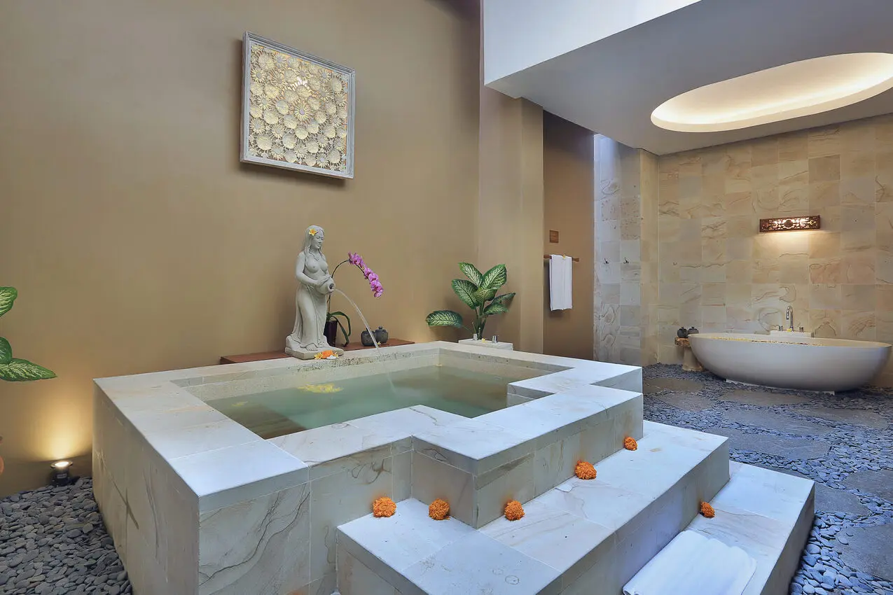 Suite Spa Bath 5